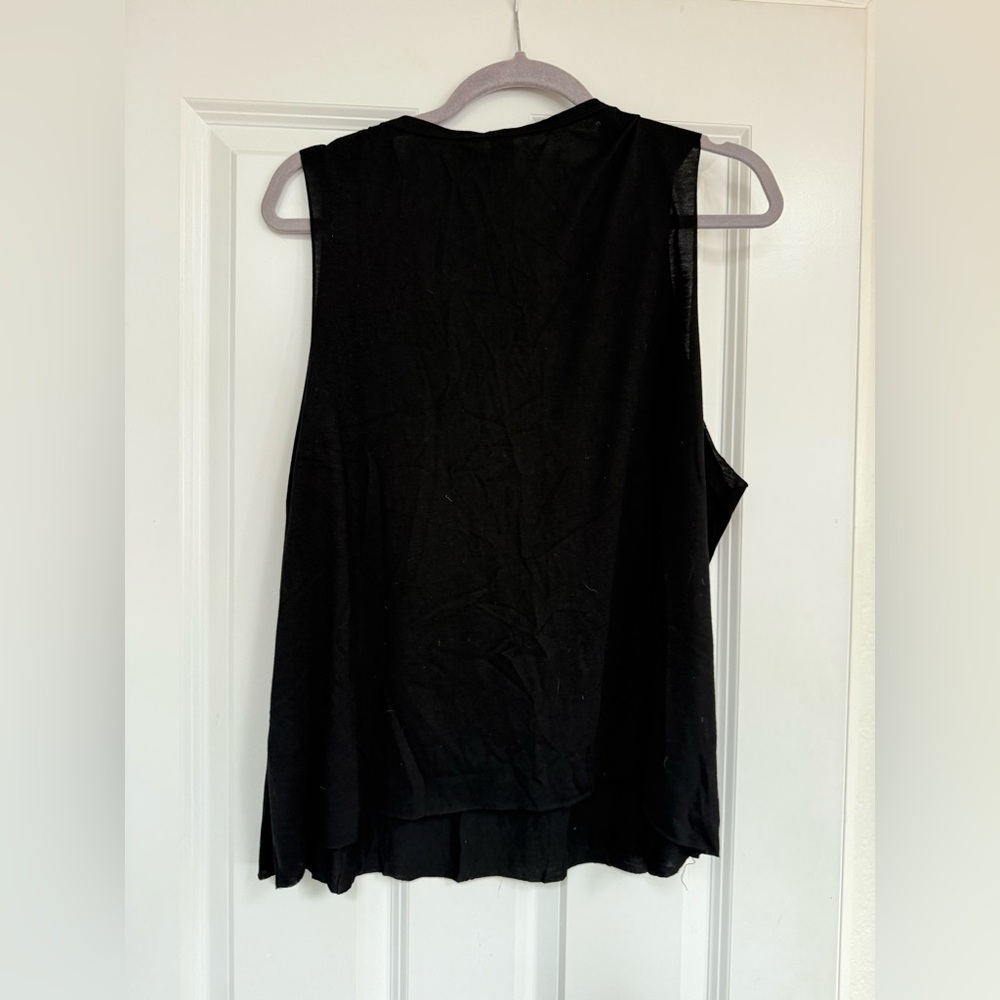 SHEIN Black Graphic T-Shirt - Picture 3 of 3